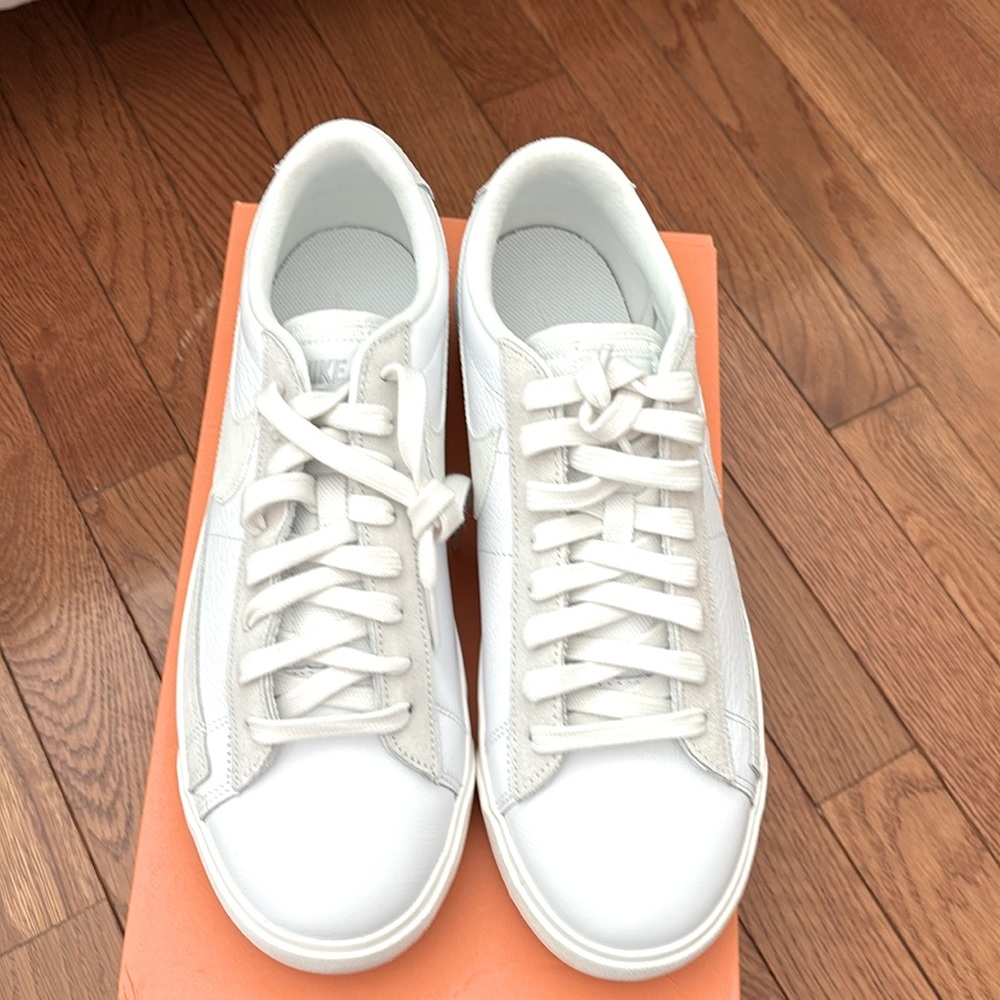 Nike blazer low leather sneakers